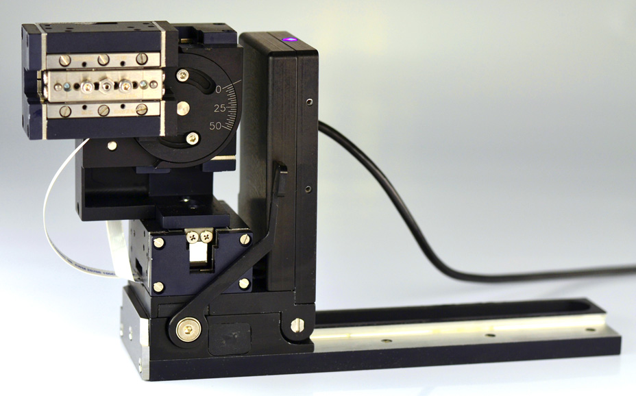 Triple Axis Micromanipulator (3축 미세조작장치)